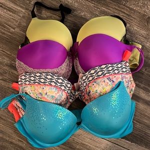 Victorias Secret Very Sexy Bra Bundle